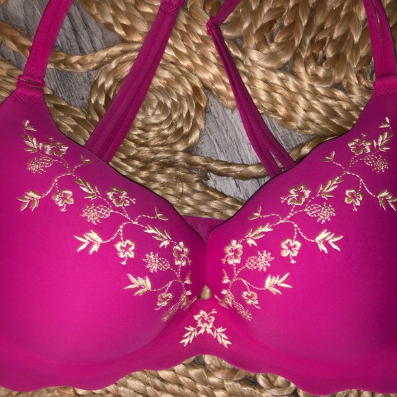 Victoria’s Secret Very Sexy Push Up Bra Floral Embroidered - Picture 2 of 4
